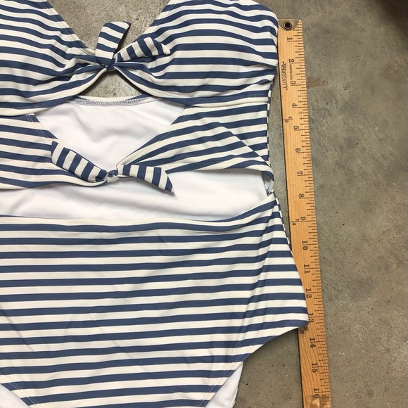 Sugar Coast Women’s Swimsuit One Piece Striped Ties Adjustable Straps High Cut - Picture 3 of 8